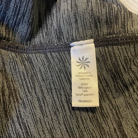 Athleta High Rise Cutout Chaturanga Criss Cross Leggings Size Small - Picture 6 of 8